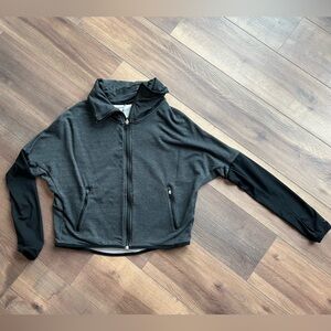 Women’s Nike Crop Top, Size Medium🖤🩶